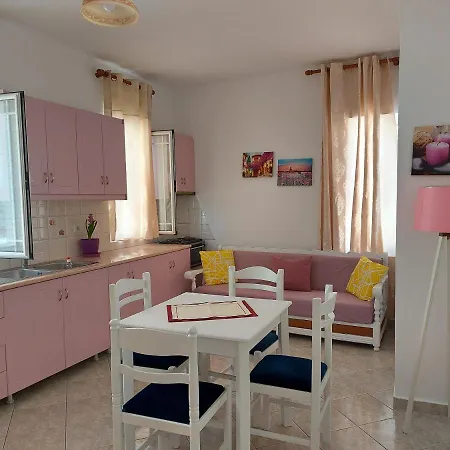 Vila Stupende شقة ساراندا